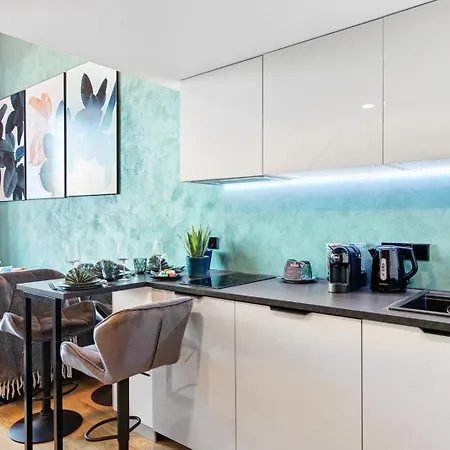 Tempus Te Premium Duo Lofts - Private Cinema, Gym And Terrace 아파트 *