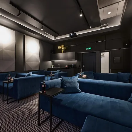 Tempus Te Premium Duo Lofts - Private Cinema, Gym And Terrace 아파트